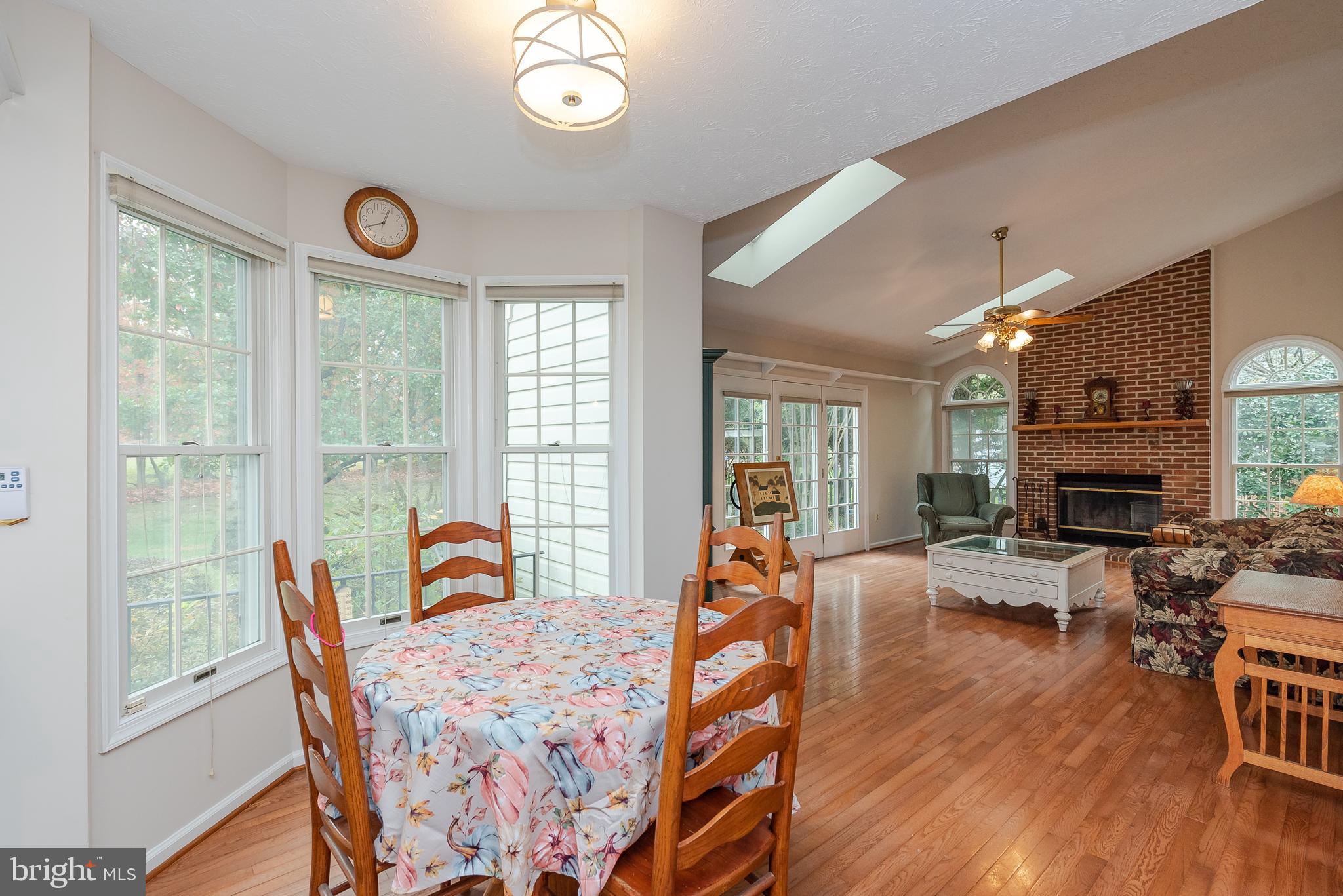 8364 Kings Heights Road Ellicott City, MD 21043 - Photo 17 of 48 Breakfast Area