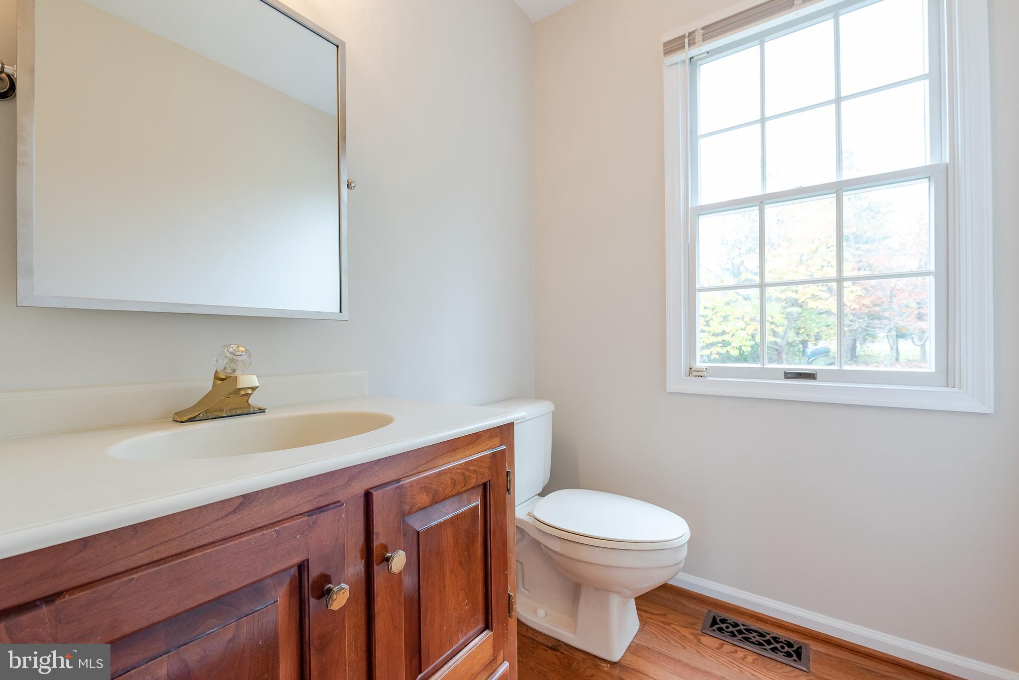 8364 Kings Heights Road Ellicott City, MD 21043 - Photo 19 of 48 Powder Room