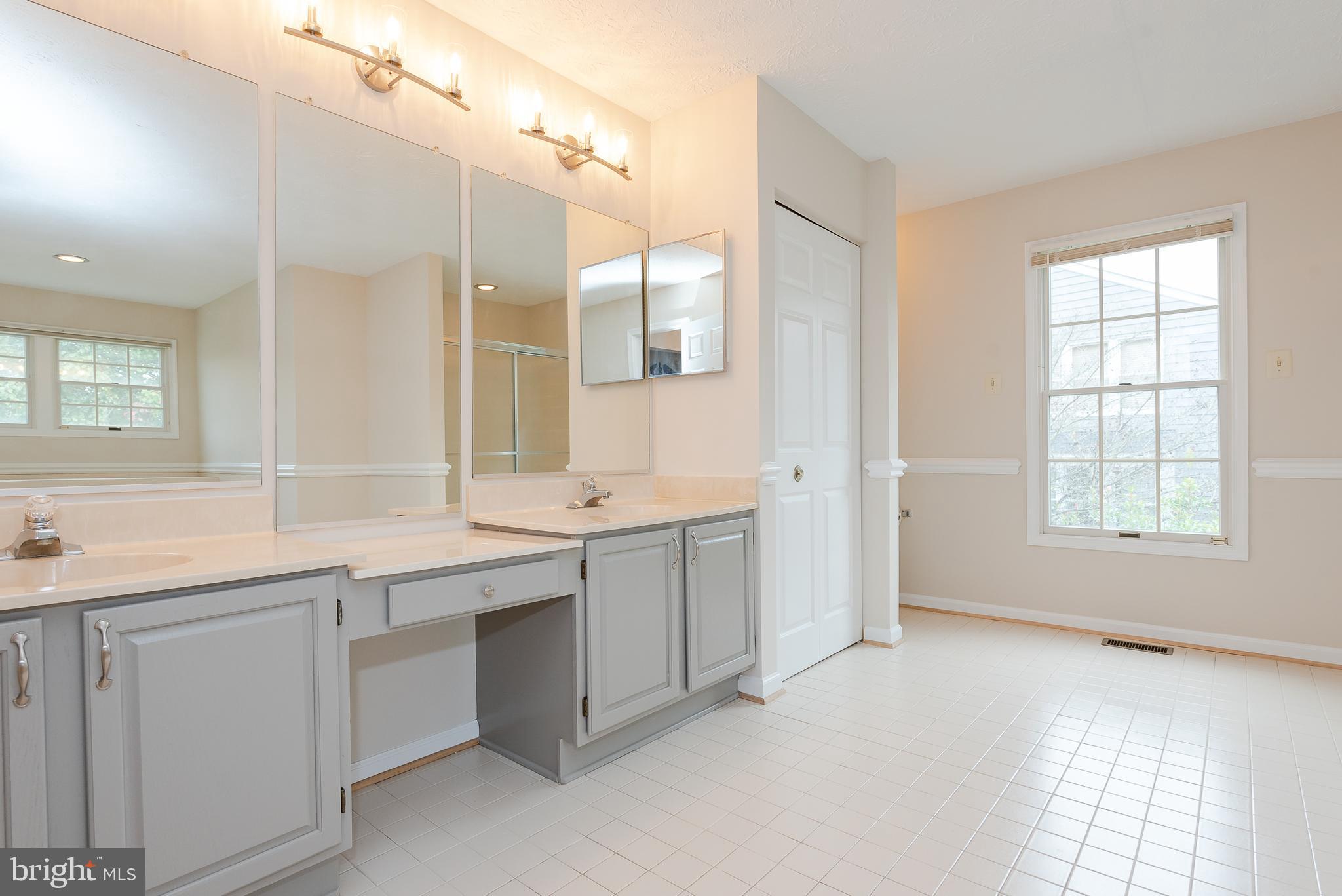 8364 Kings Heights Road Ellicott City, MD 21043 - Photo 24 of 48 Master Bathroom