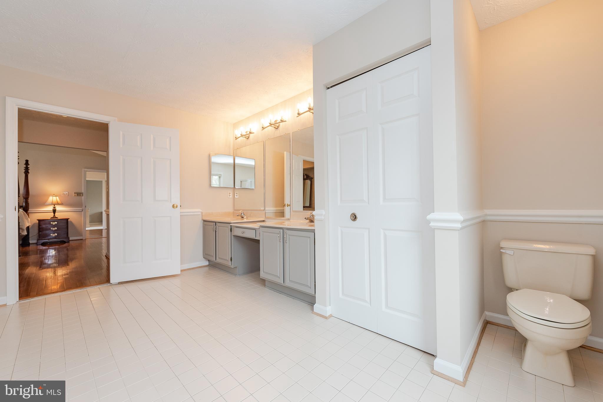 8364 Kings Heights Road Ellicott City, MD 21043 - Photo 27 of 48 Master Bathroom
