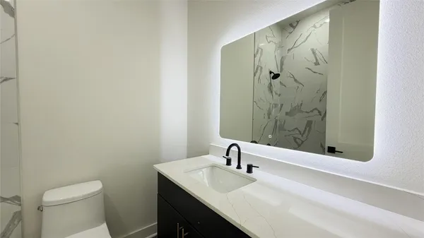 $1,695 | 4722 Old Spanish Trail, Unit B301, Houston, TX 77021
