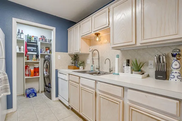 $238,000 | 3063 Hells Gate Loop, Unit 23, Strawn, TX 76475