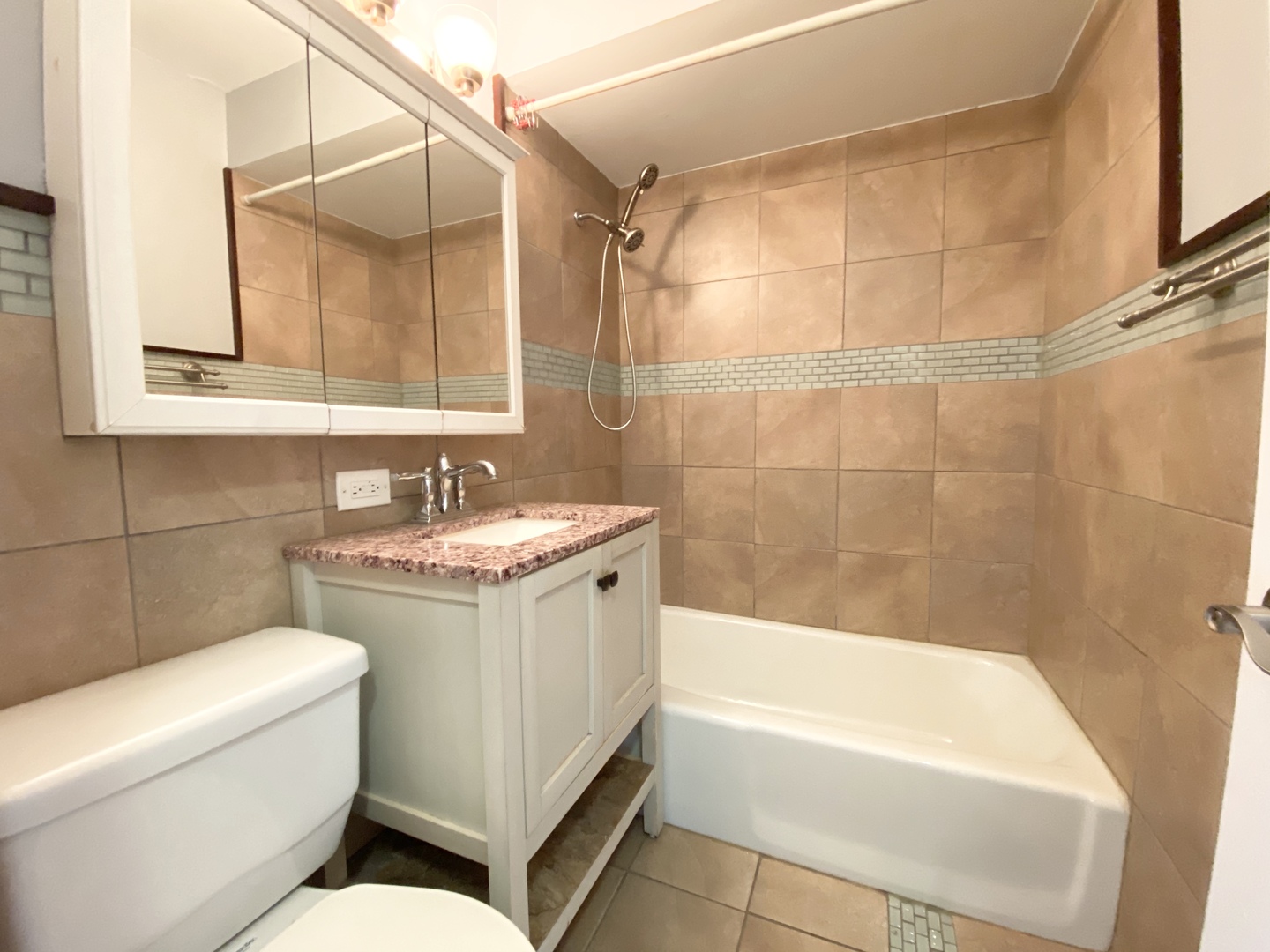 1567 Ridge Avenue, Unit 201 Evanston, IL 60201 - Photo 11 of 17