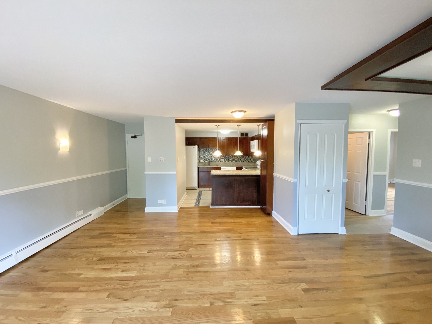 1567 Ridge Avenue, Unit 201 Evanston, IL 60201 - Photo 3 of 17