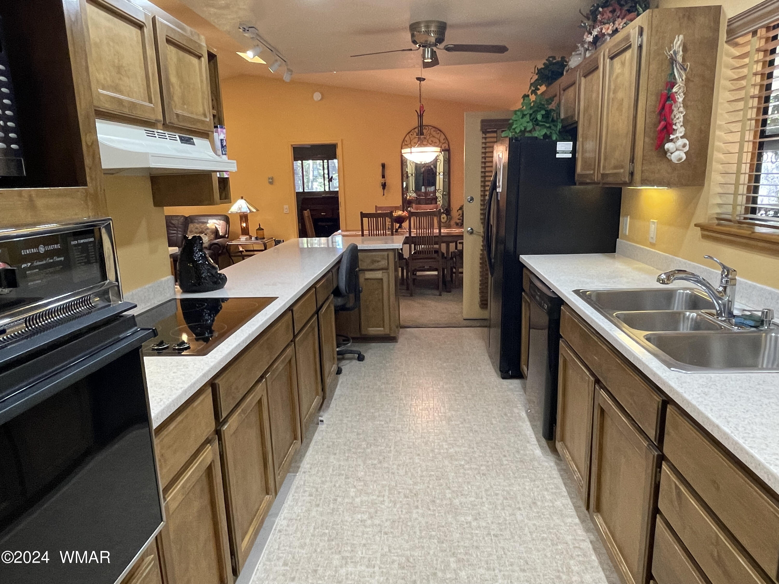 3933 Snow Circle Pinetop, AZ 85935 - Photo 11 of 25