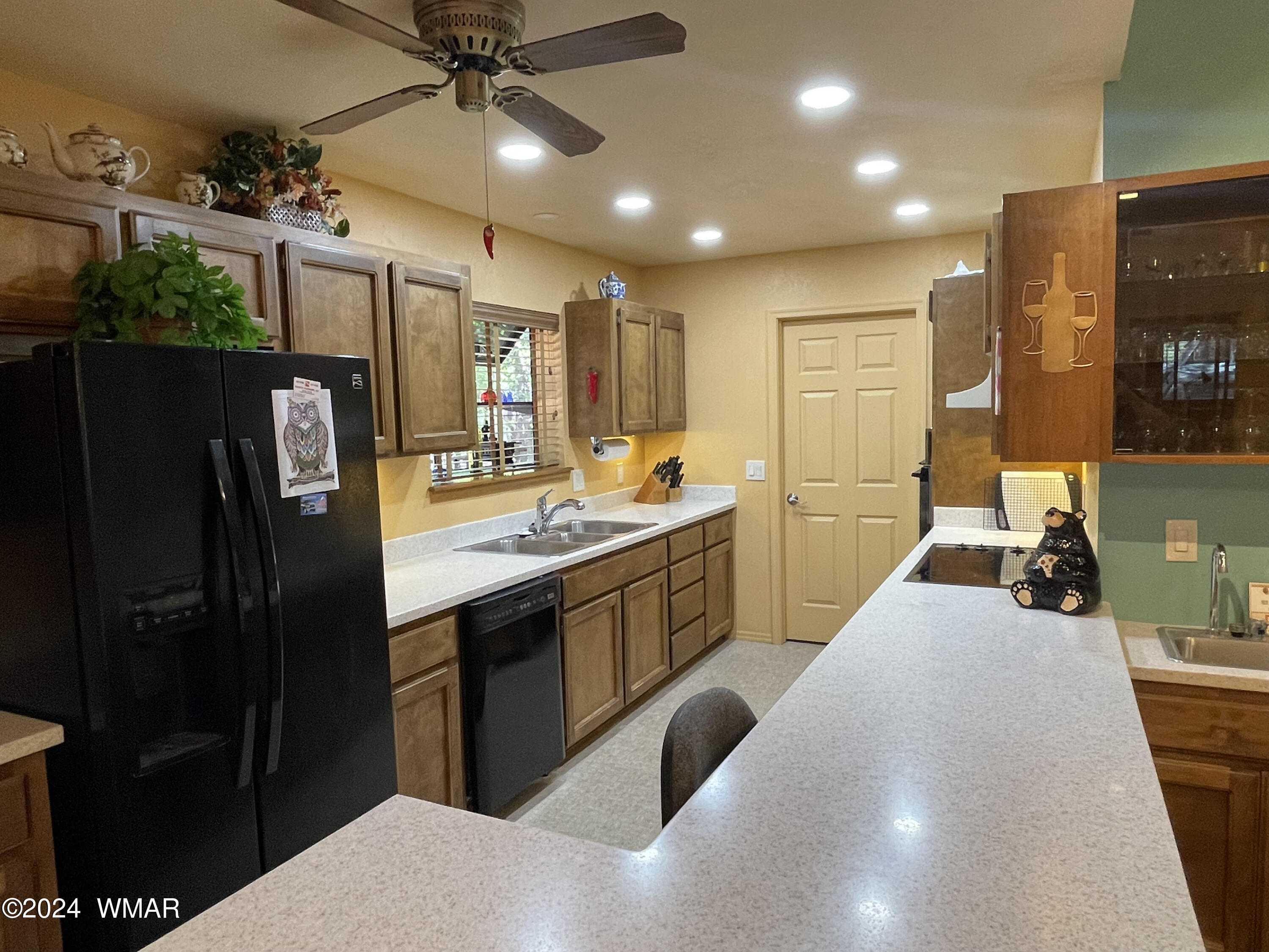 3933 Snow Circle Pinetop, AZ 85935 - Photo 9 of 25