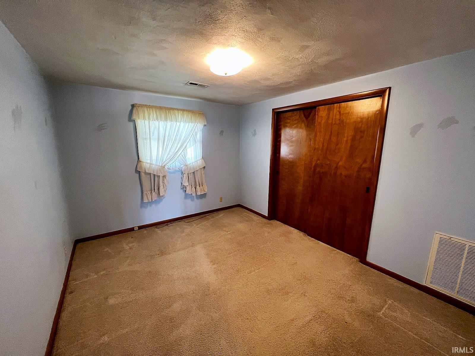 1695 East Hillbrook Road Jasper, IN 47546 - Photo 11 of 15 Gallery Image 11