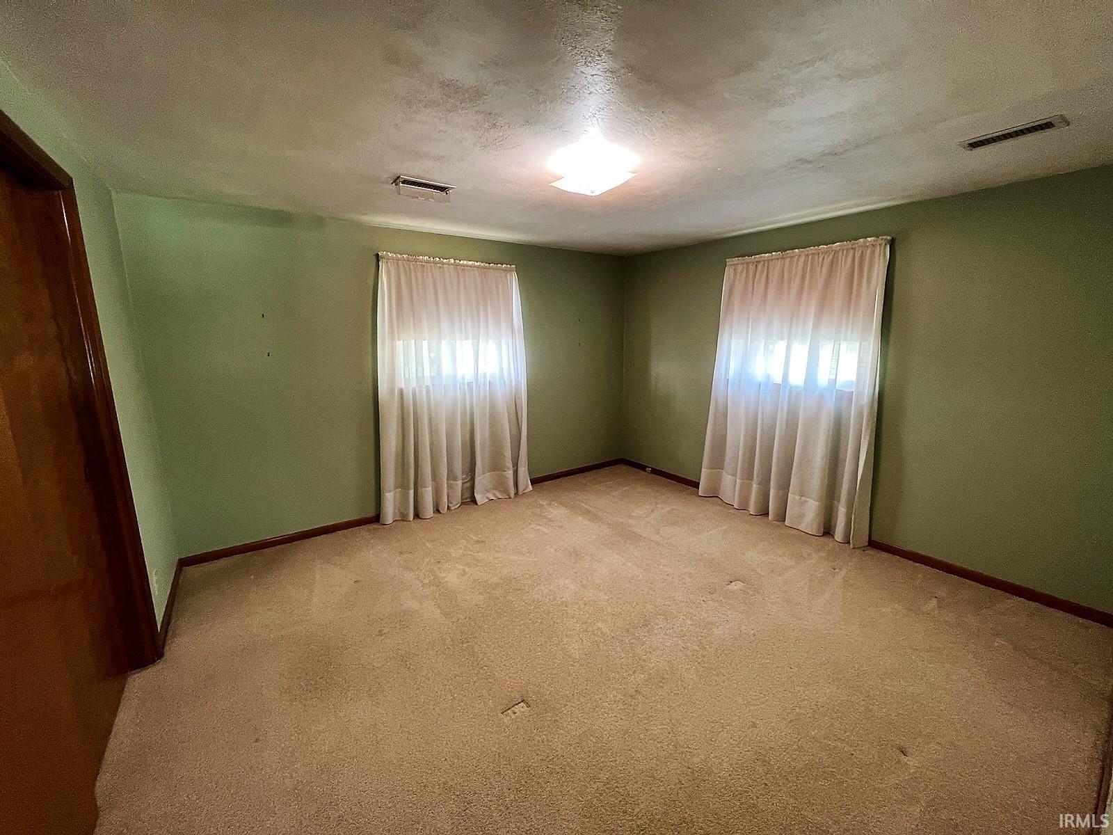 1695 East Hillbrook Road Jasper, IN 47546 - Photo 13 of 15 Gallery Image 13