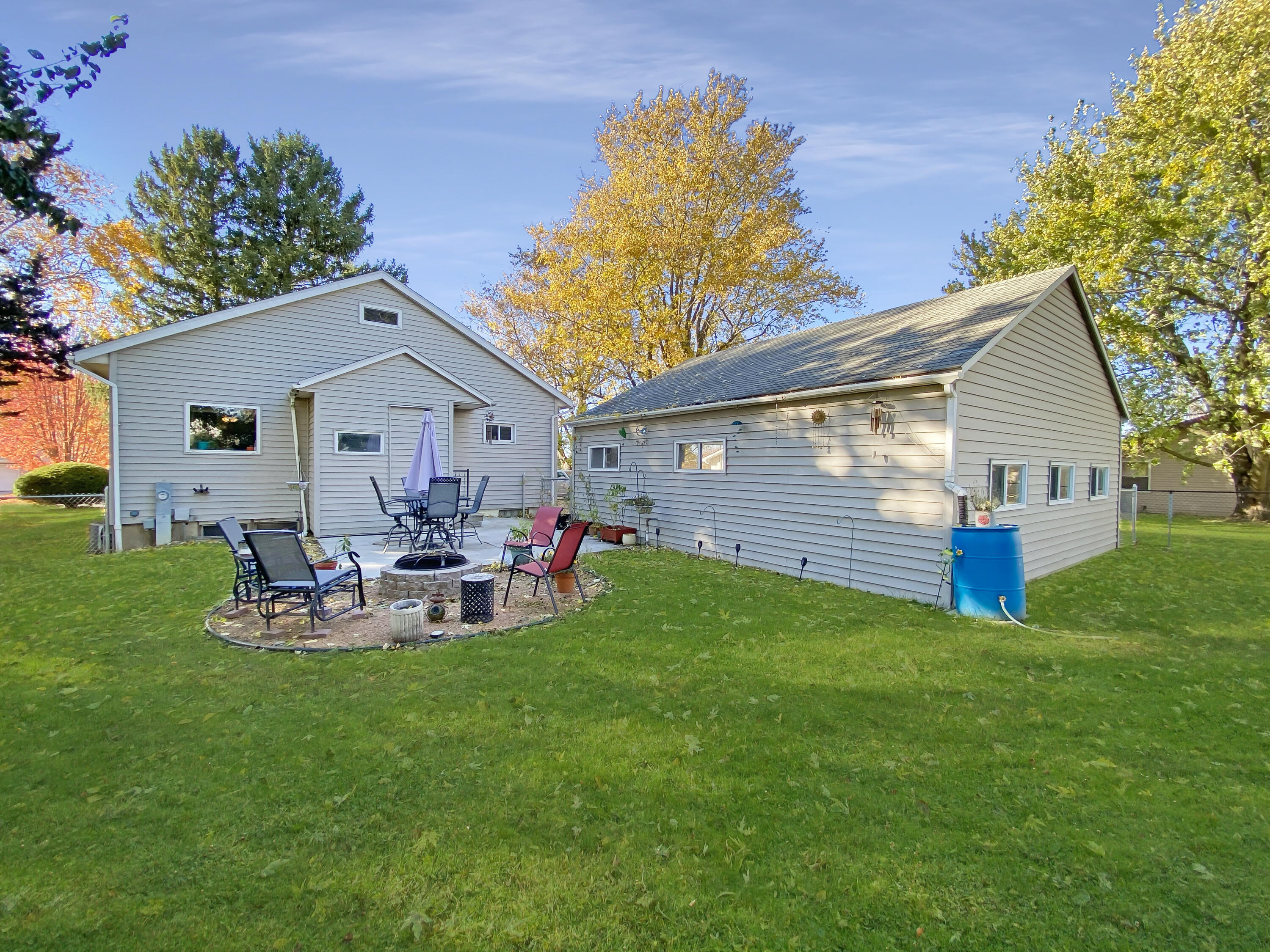 515 Johnson Avenue Clinton, WI 53525 - Photo 12 of 17 IMG_9383