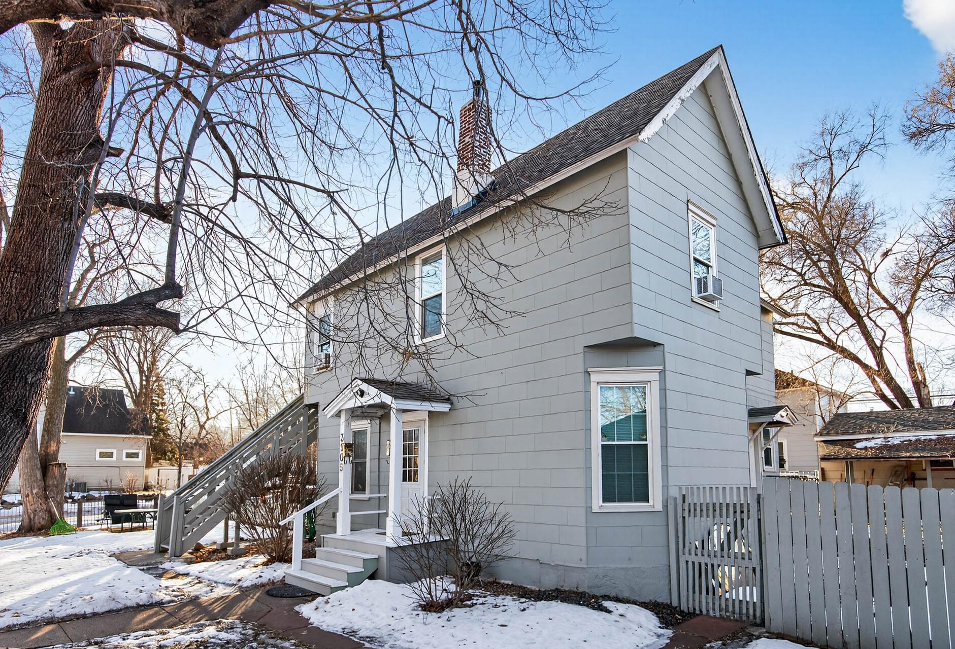 3905 North 6th Street Minneapolis, MN 55412 - Photo 2 of 28