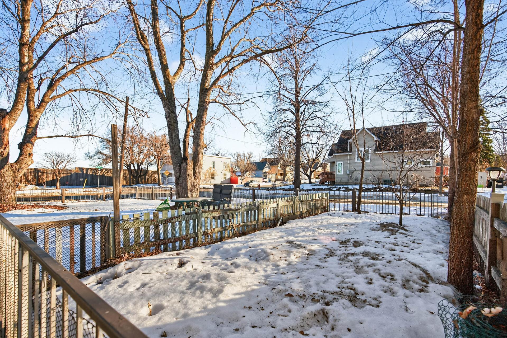 3905 North 6th Street Minneapolis, MN 55412 - Photo 25 of 28