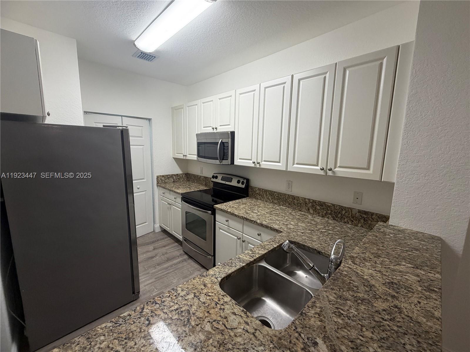 12221 Southwest 27th Street, Unit 1813 Miramar, FL 33025 - Photo 18 of 26