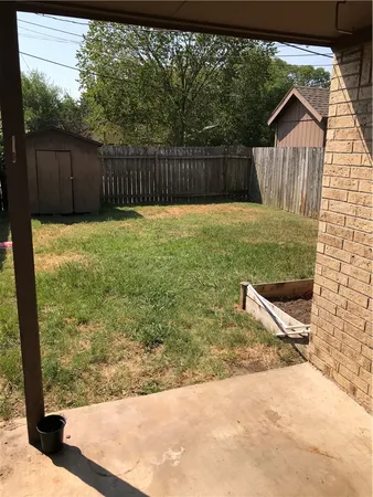 $1,000 | 700 Vassar Court, Unit B, College Station, TX 77840