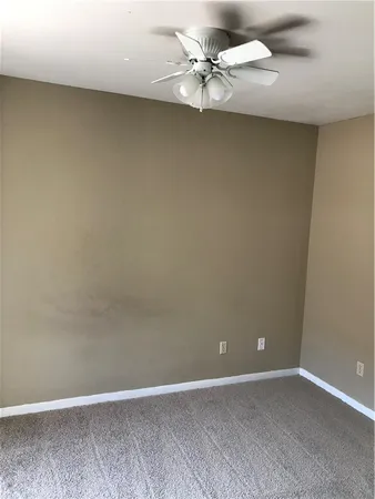 $1,000 | 700 Vassar Court, Unit B, College Station, TX 77840