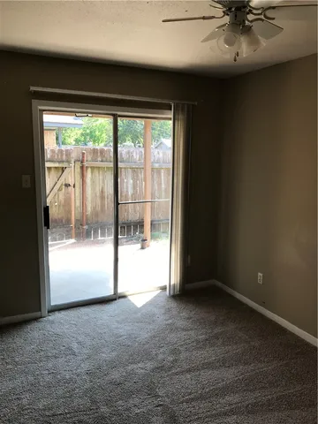 $1,100 | 700 Vassar Court, Unit B, College Station, TX 77840