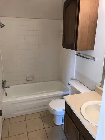 $1,000 | 700 Vassar Court, Unit B, College Station, TX 77840