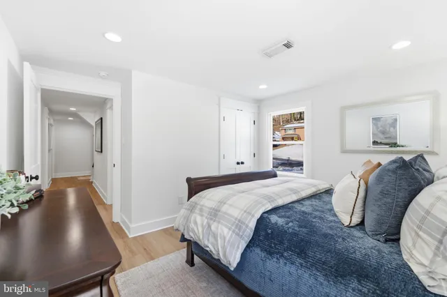 $965,000 | 8615 Kerry Lane, Springfield, VA 22152