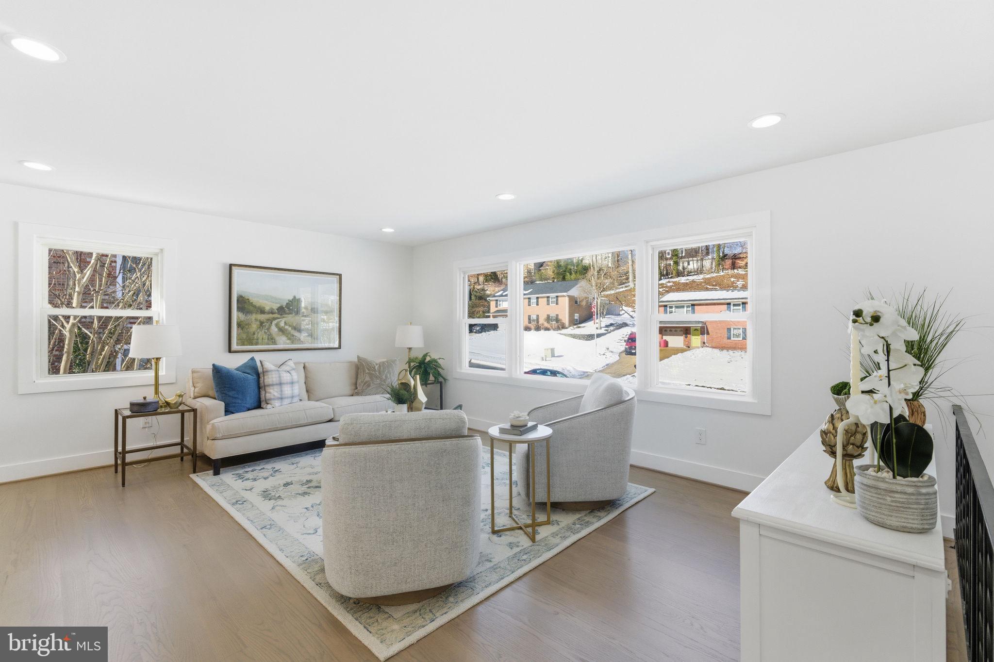 8615 Kerry Lane Springfield, VA 22152 - Photo 5 of 47