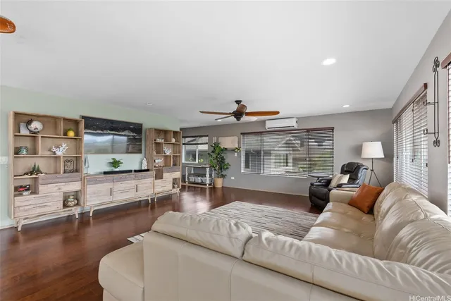 $950,000 | 94-536 Koaleo Street, Unit A, Waipahu, HI 96797