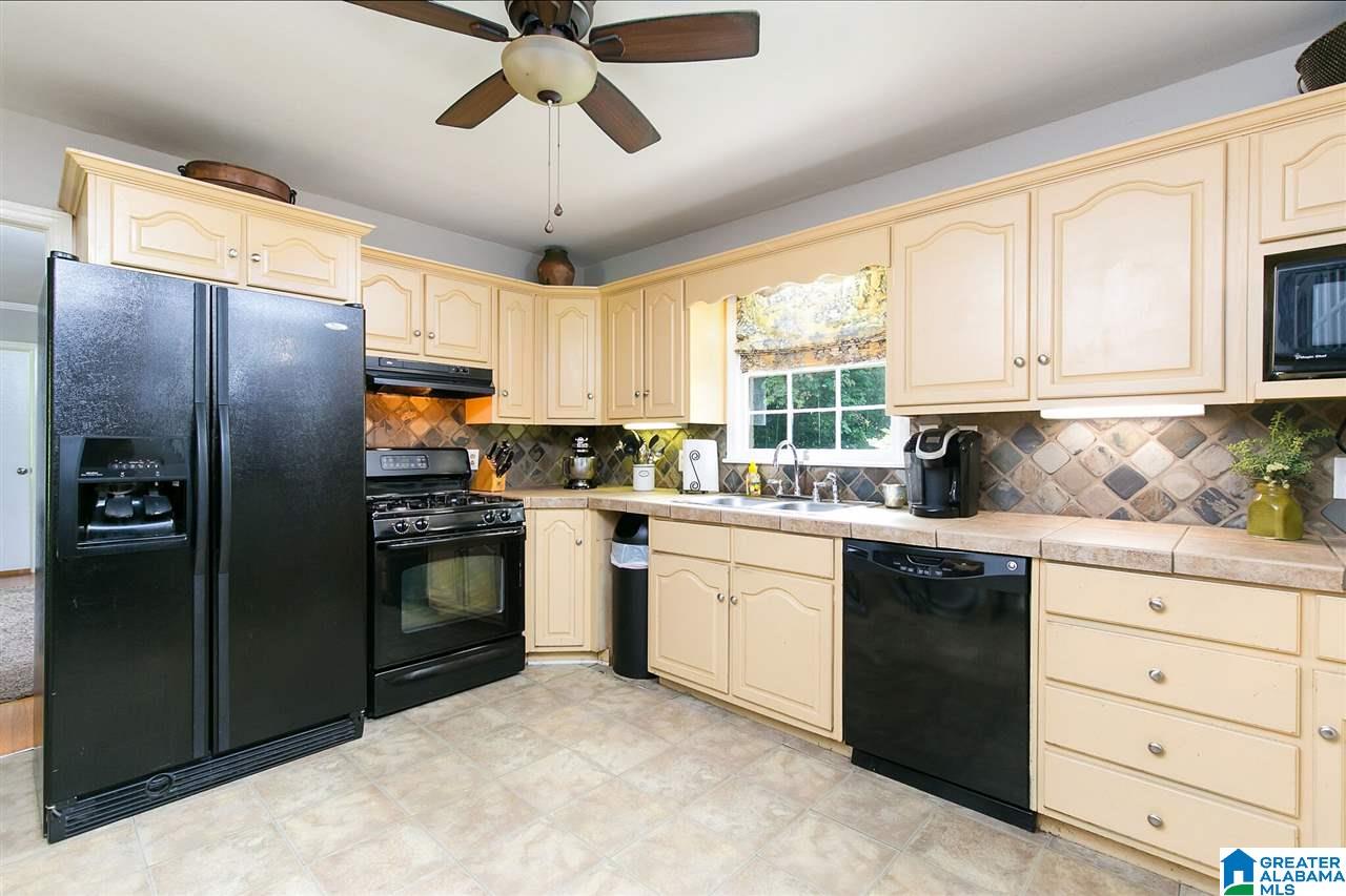 1051 Shades Crest Road Birmingham, AL 35226 - Photo 9 of 29