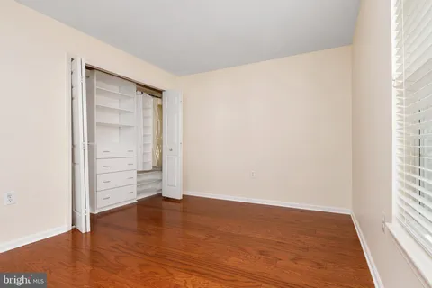 $385,000 | 5824 Wyndham Circle, Unit 102, Columbia, MD 21044