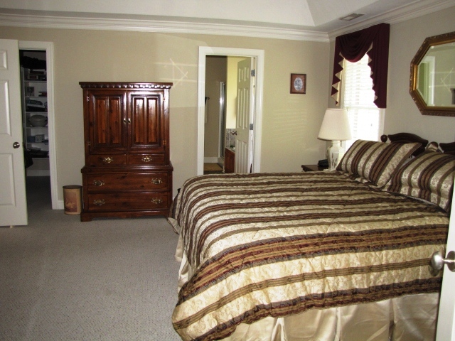 8277 Olsen Road Roanoke, VA 24019 - Photo 6 of 43 olsen 022