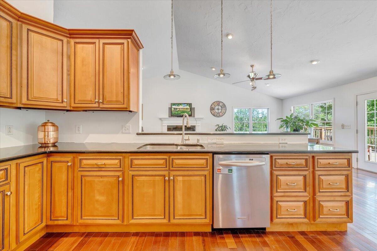 106 Diamond Road Salem, VA 24153 - Photo 11 of 51 020-MIB08649