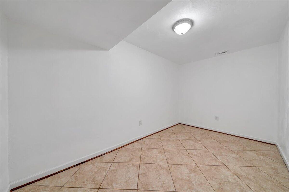 106 Diamond Road Salem, VA 24153 - Photo 36 of 51 045-MIB08733