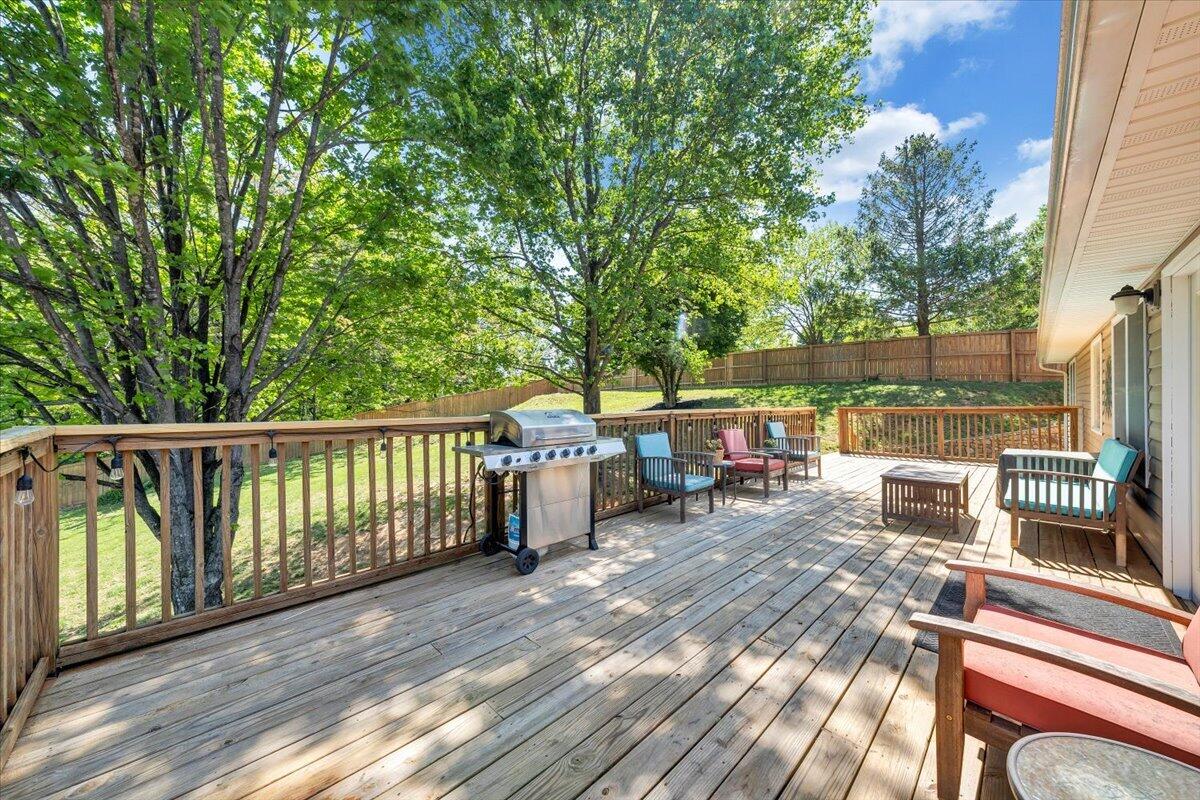 106 Diamond Road Salem, VA 24153 - Photo 39 of 51 053-MIB08565