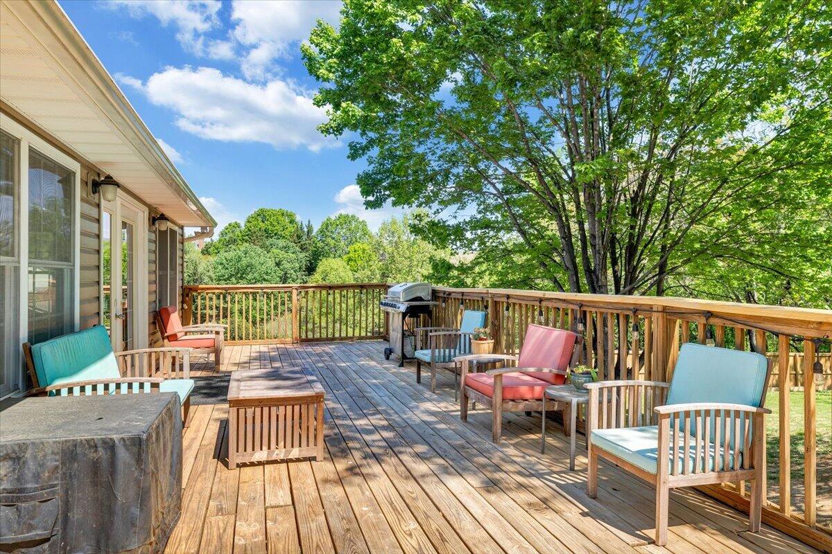 106 Diamond Road Salem, VA 24153 - Photo 40 of 51 051-MIB08559