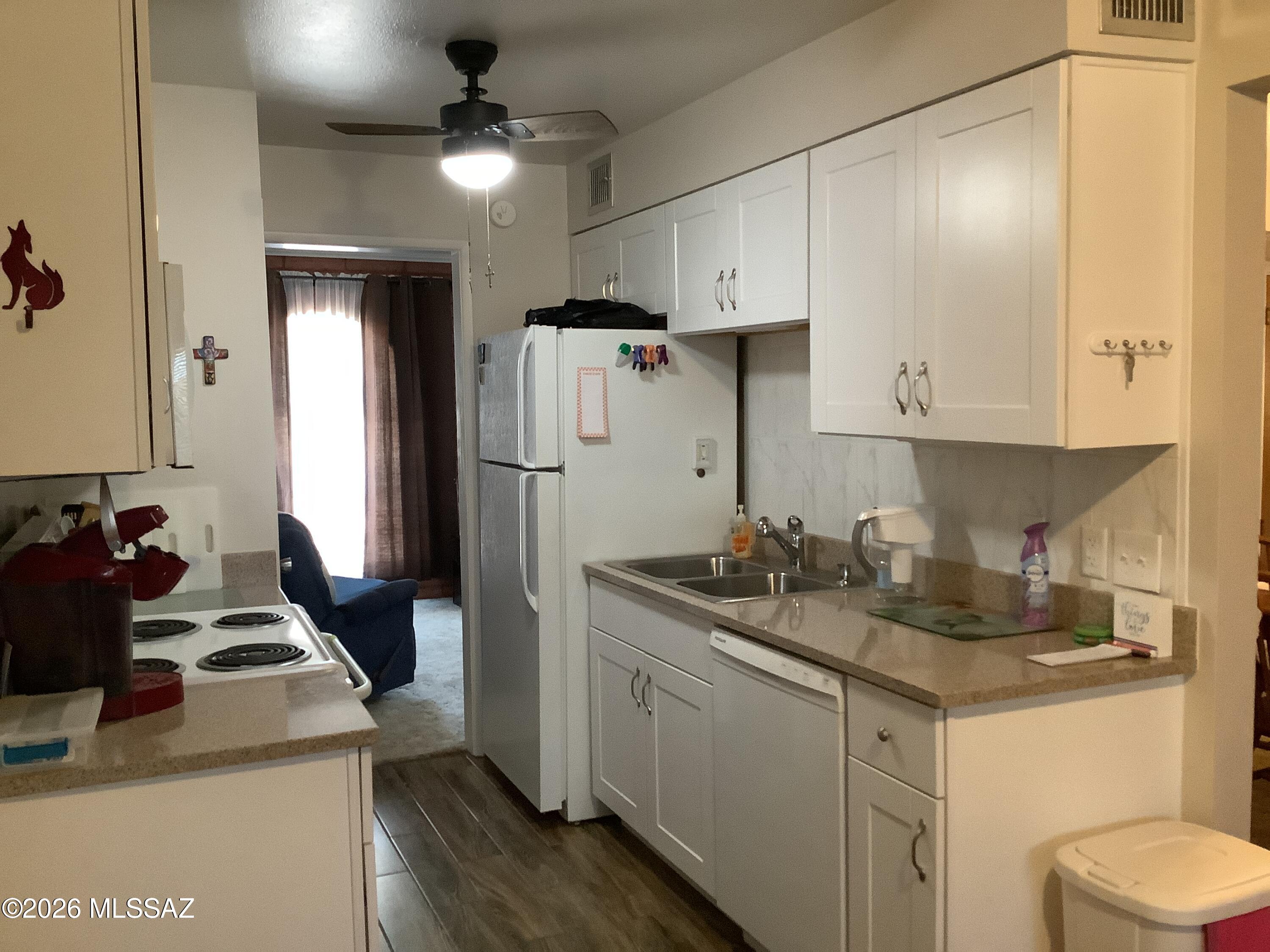 1209 Justin Street Pearce, AZ 85625 - Photo 8 of 38
