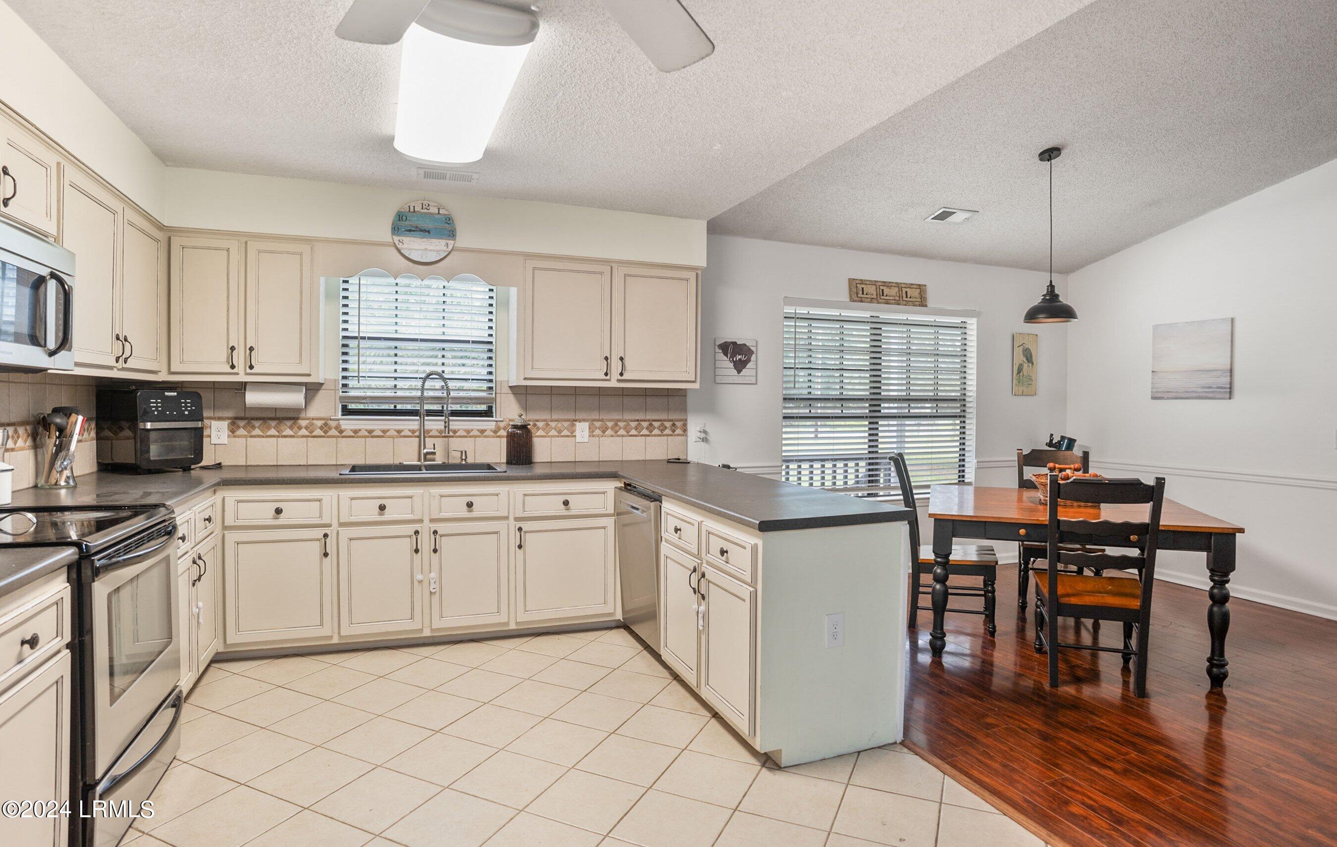 68 Stuart Point Road Seabrook, SC 29940 - Photo 9 of 35 DSC06600-55-1.jpg-SMALL