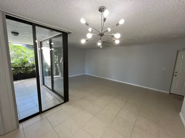 $1,995 | 1915 Lavers Circle, Unit E101, Delray Beach, FL 33444