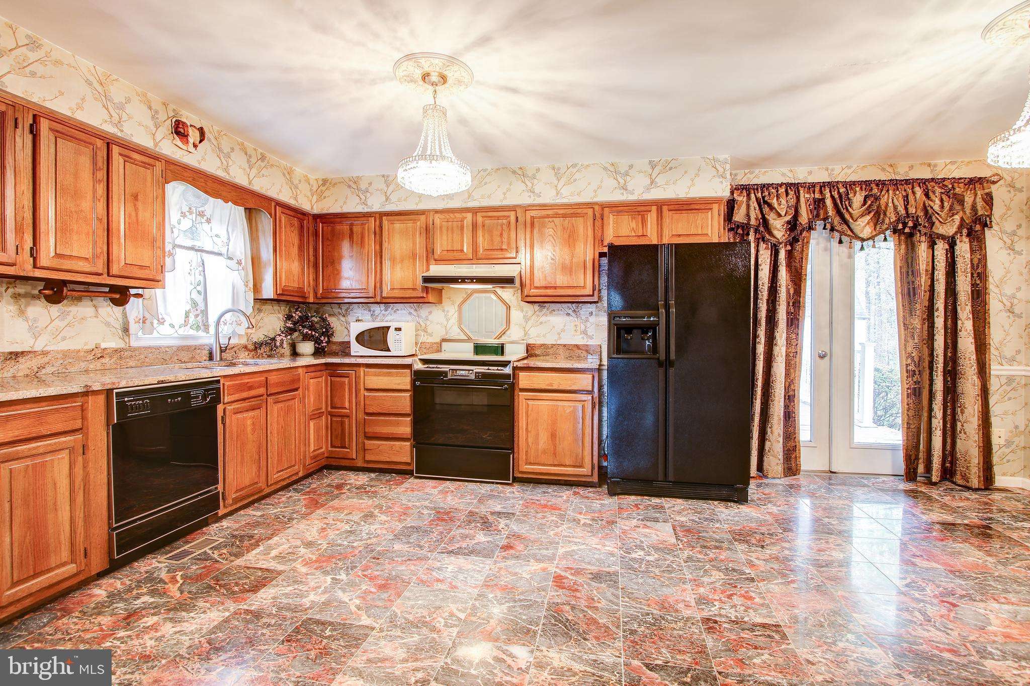 18510 Goshen Road Gaithersburg, MD 20879 - Photo 4 of 27 Gallery Image 4