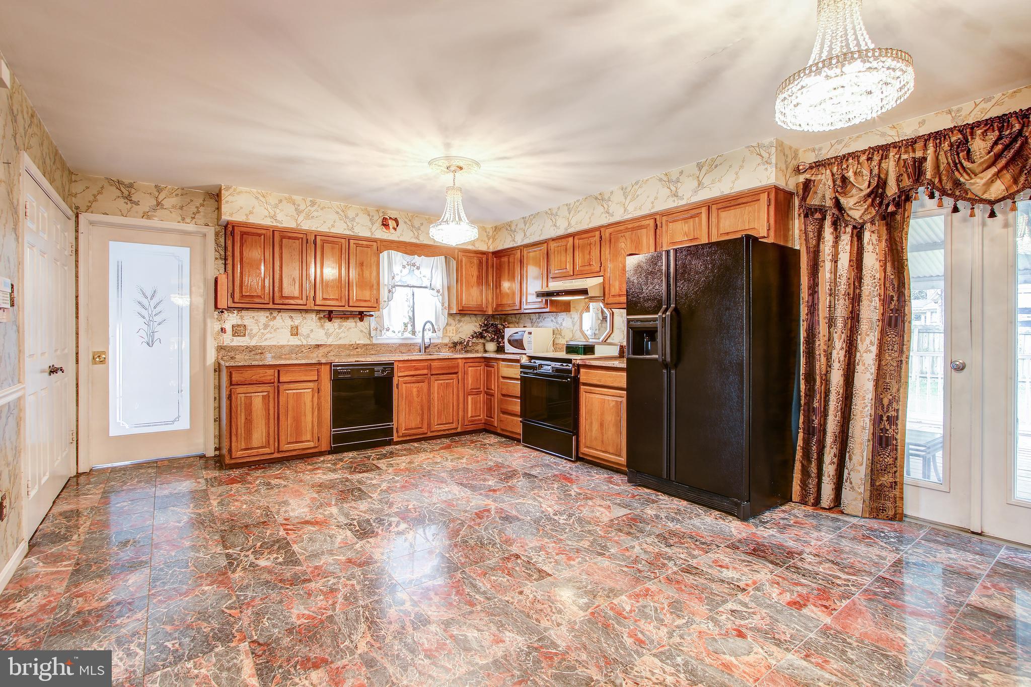 18510 Goshen Road Gaithersburg, MD 20879 - Photo 5 of 27 Gallery Image 5