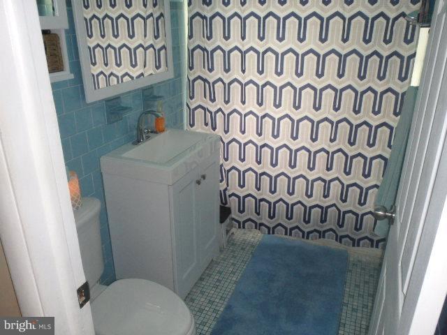 810 Beards Hill Road Aberdeen, MD 21001 - Photo 11 of 13 UPDATED BATH