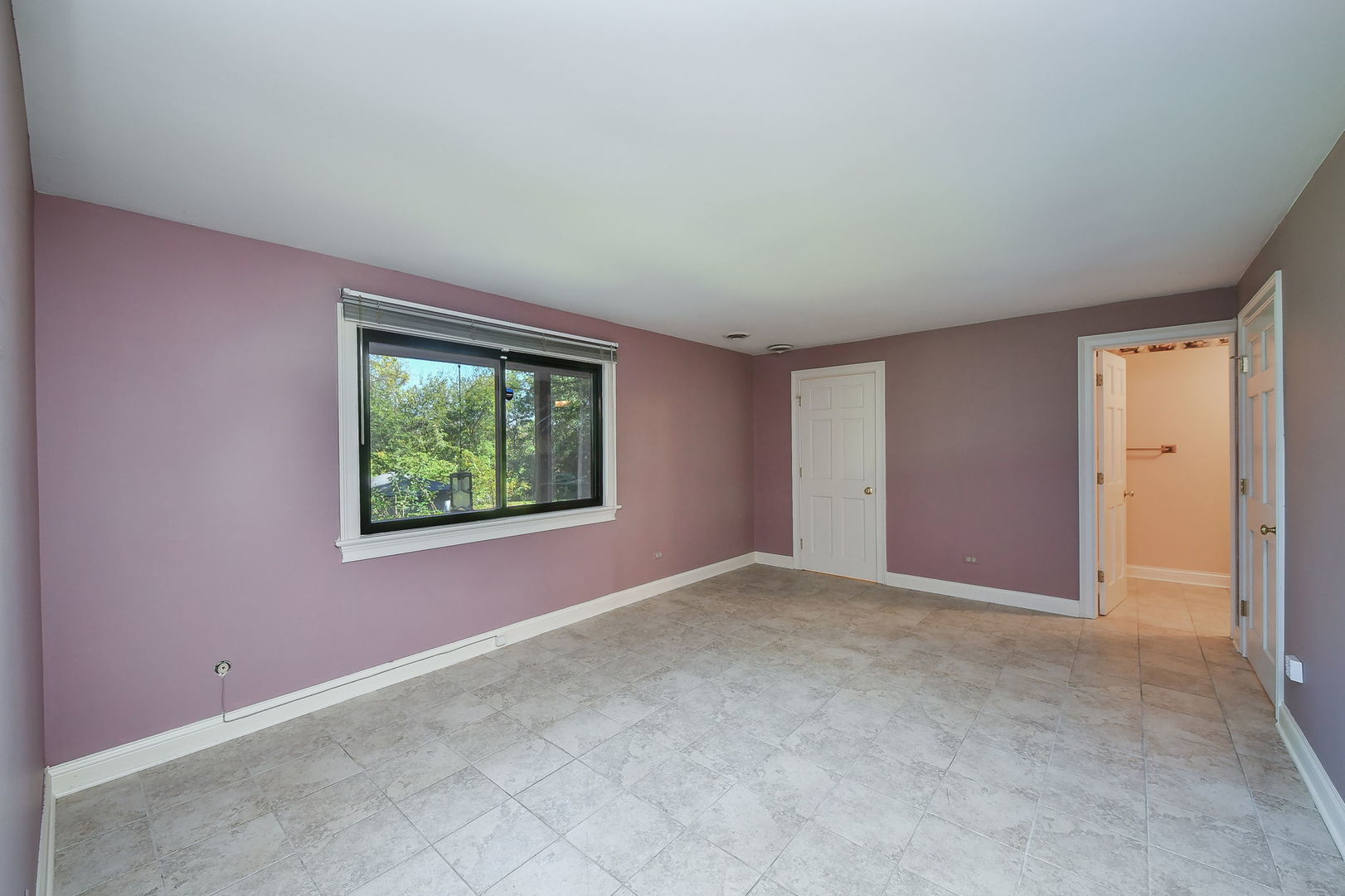 28W710 Indian Knoll Road West Chicago, IL 60185 - Photo 29 of 38 Gallery Image 29