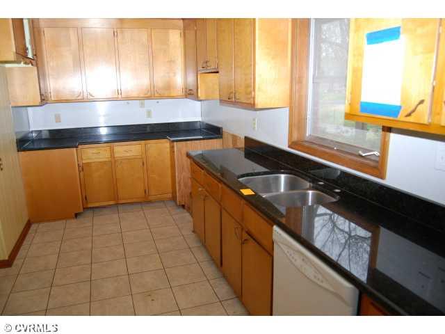 925 Ryder Road North Chesterfield, VA 23235 - Photo 2 of 17 Gallery Image 2