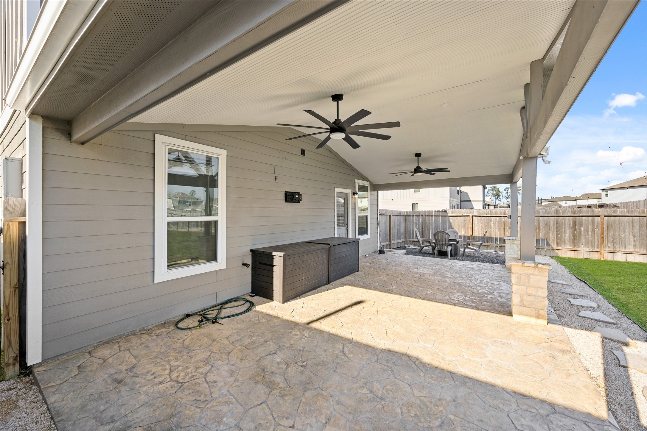 23442 Wrexham Street Spring, TX 77373 - Photo 29 of 33 a view of a livingroom with a ceiling fan and window