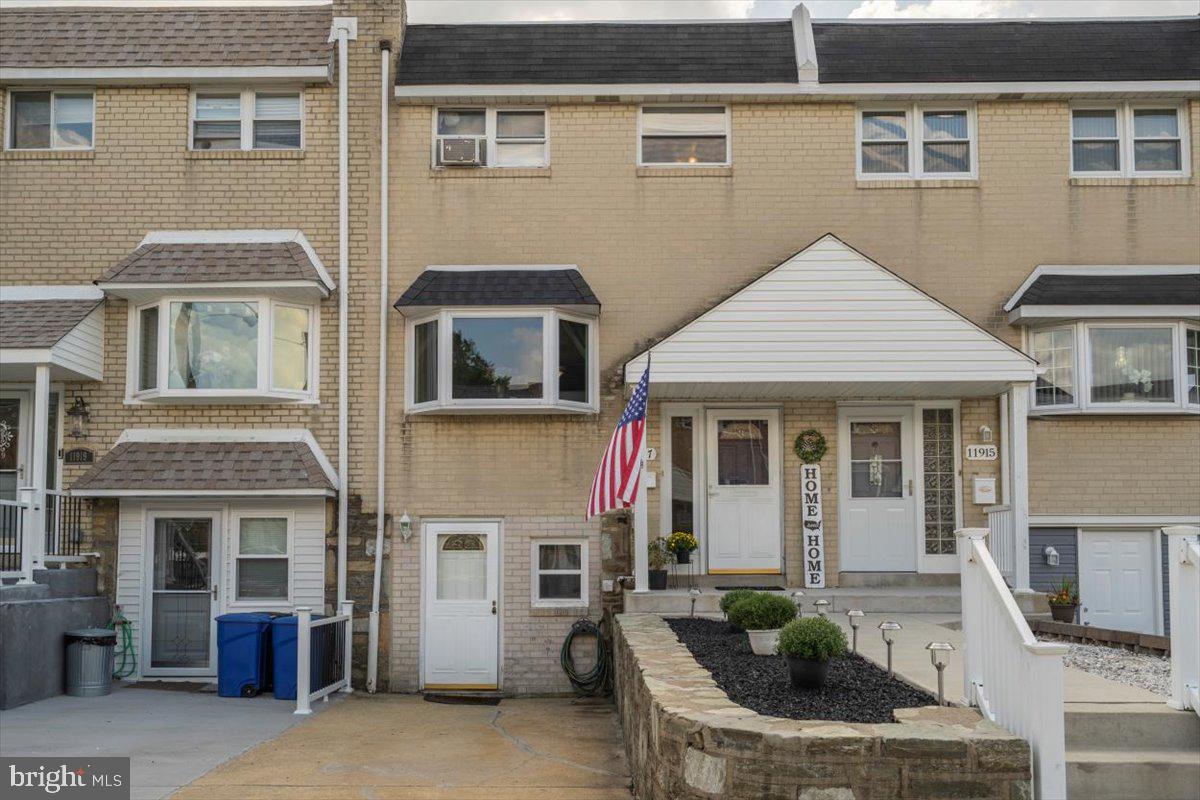 11917 Millbrook Road Philadelphia, PA 19154 - Photo 1 of 35 Gallery Image 1