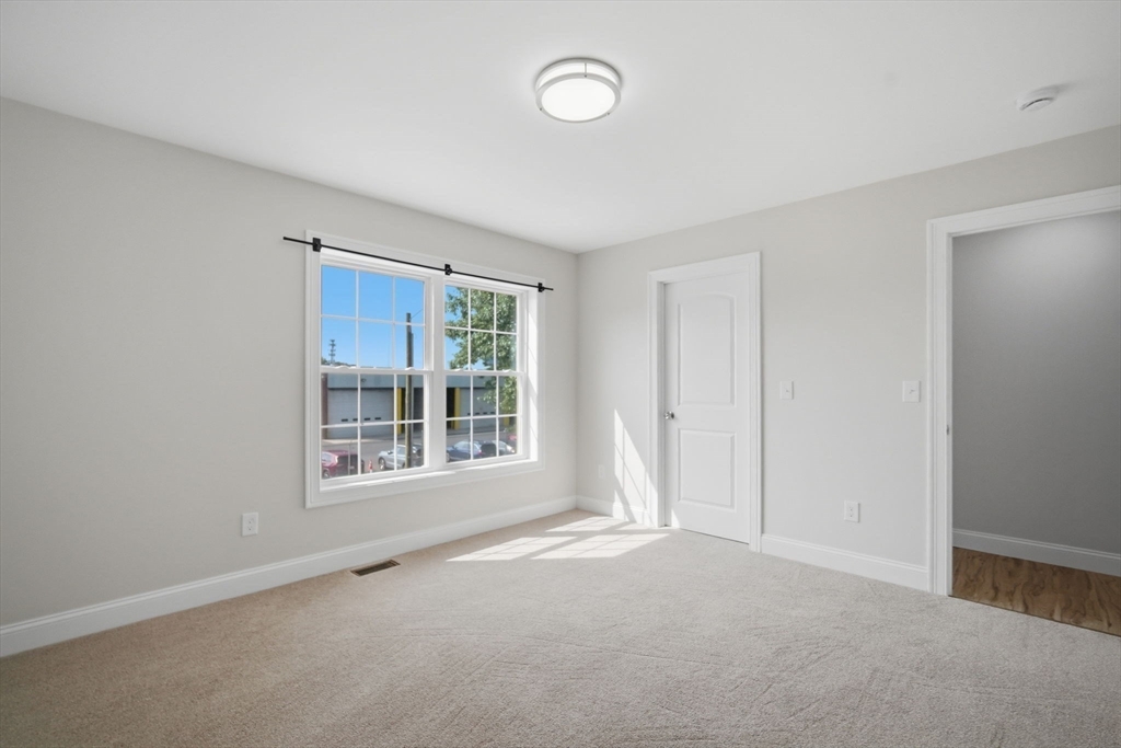 24 Medford Street Springfield, MA 01107 - Photo 17 of 32 Gallery Image 17