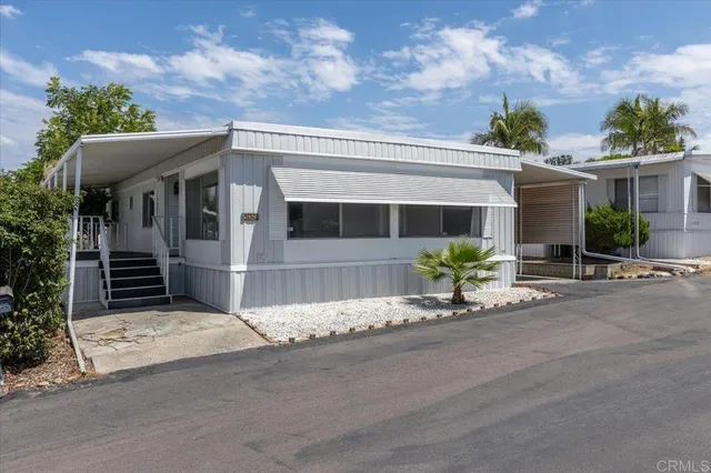 $169,000 | 718 Sycamore Avenue, Unit 109, Vista, CA 92083