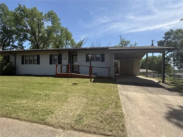 $99,100 | 2117 Southwest 66th Street, Topeka, KS 66619