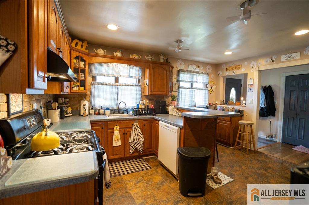 7 Cornell Road Old Bridge, NJ 08859 - Photo 6 of 32