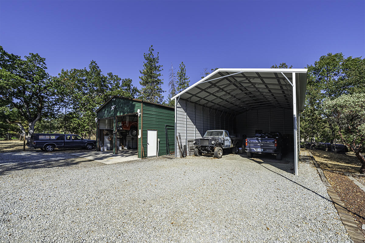 332 Rene Drive Shady Cove, OR 97539 - Photo 31 of 53 DSC02114-HDR-Edit