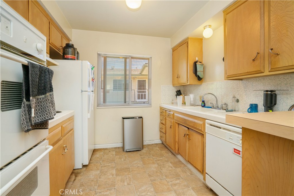 7749 St Bernard Street Playa del Rey, CA 90293 - Photo 17 of 36