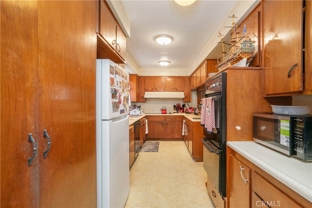 7749 St Bernard Street Playa del Rey, CA 90293 - Photo 27 of 36