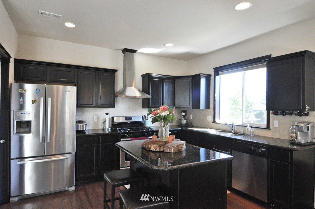 104 162nd Place Southeast, Unit LOT22 Bothell, WA 98012 - Photo 6 of 15 Gallery Image 6