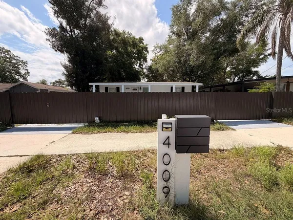 $2,500 | 4009 Deleuil Avenue, Tampa, FL 33610