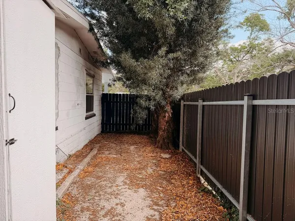 $2,500 | 4009 Deleuil Avenue, Tampa, FL 33610